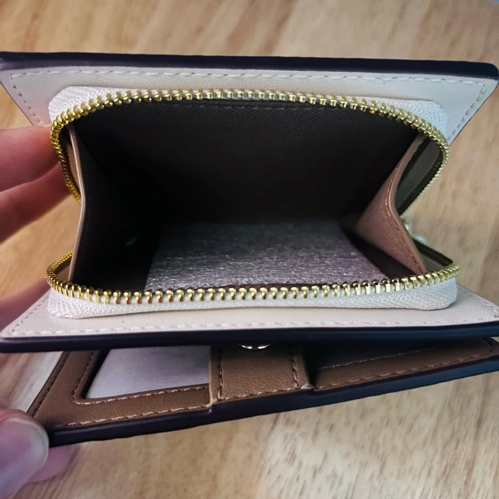 Coach NWT Bifold Snap Wallet - Picture 6 of 7